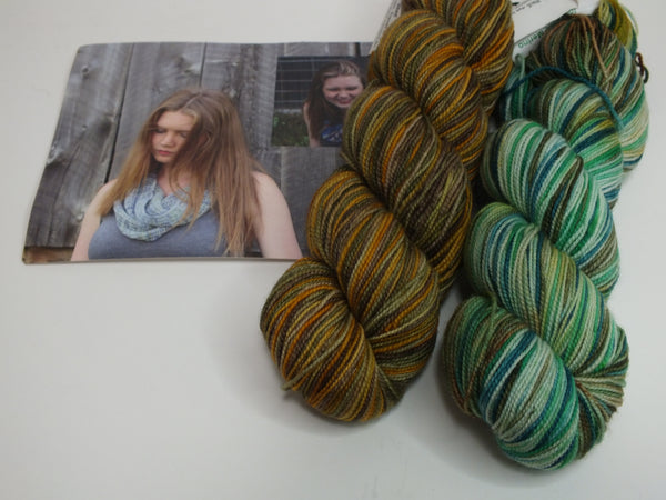 Koigu Lace Merino- Trellis Cowl Kit