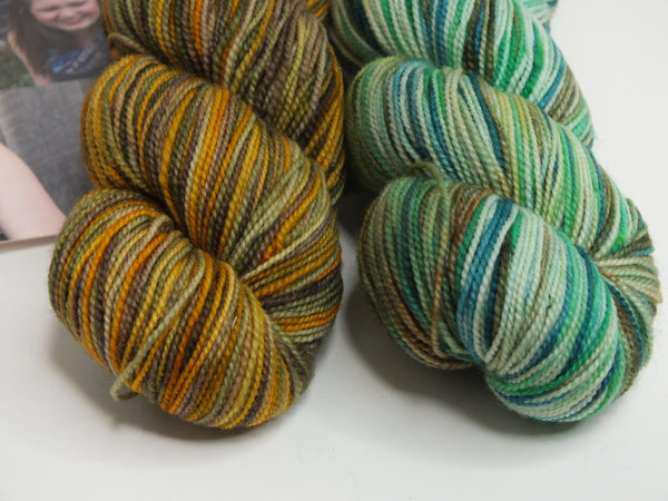 Koigu Lace Merino- Trellis Cowl Kit